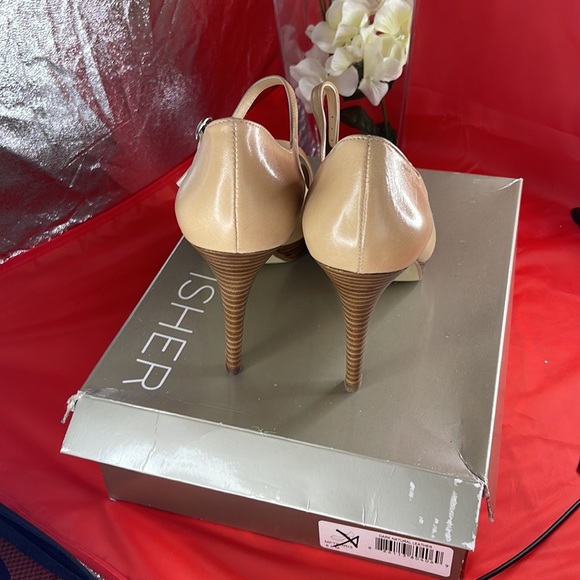 Marc Fisher NIB Size 8.5 - Picture 2 of 6